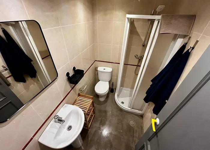 The Orange Teddy Bear La Peña Hostal Mieres (Asturias)